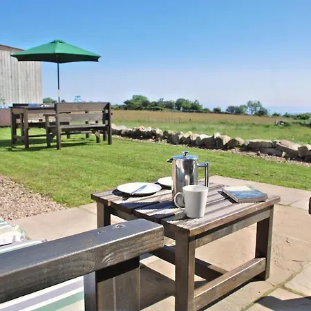 Lantern - Stunning Sea Views, Beautiful Country Cottage, Hot-tub - Ravenscar, North Yorks Feriehus *