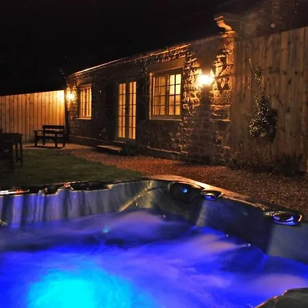 Lantern - Stunning Sea Views, Beautiful Country Cottage, Hot-tub - Ravenscar, North Yorks * Scarborough